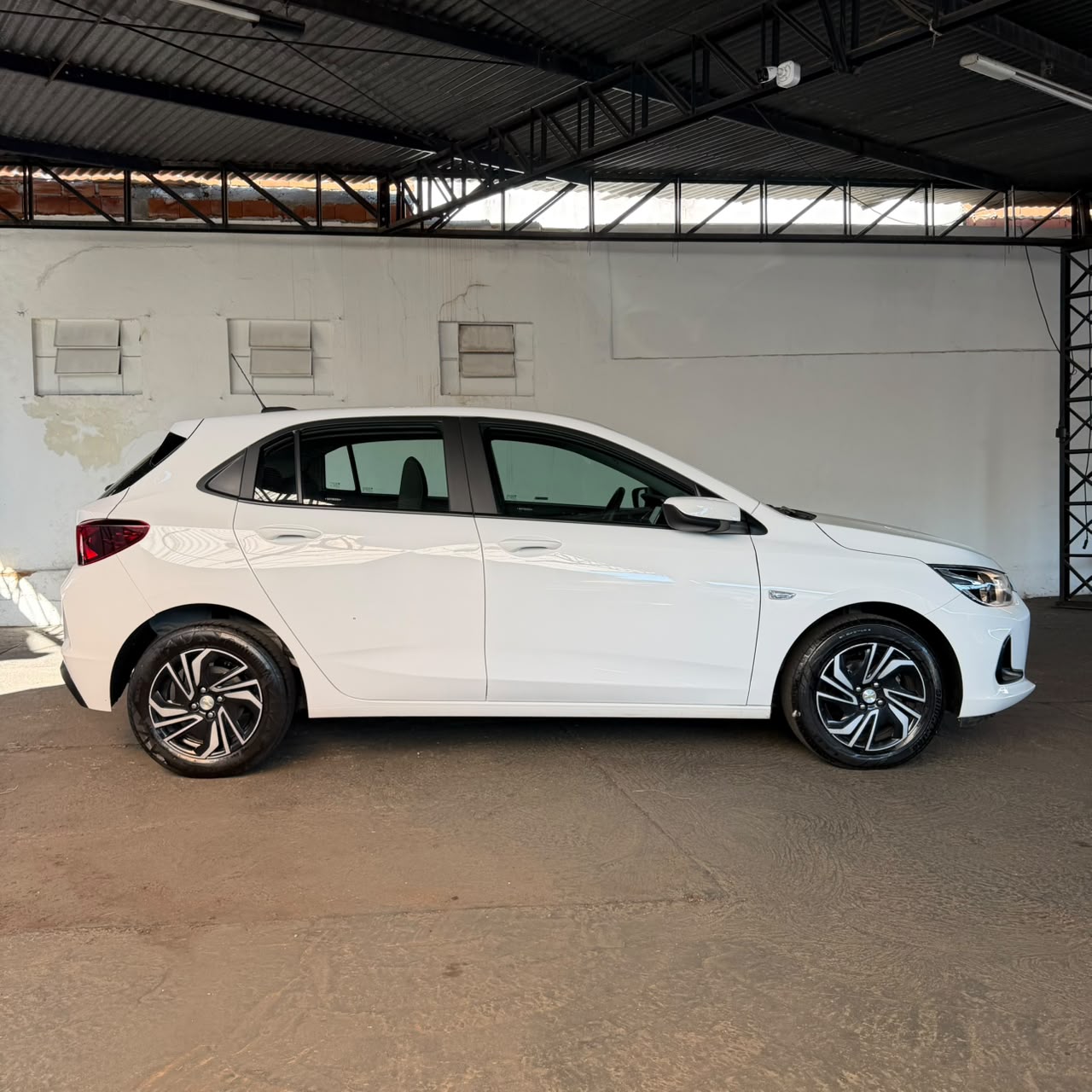 Chevrolet Onix — foto 6