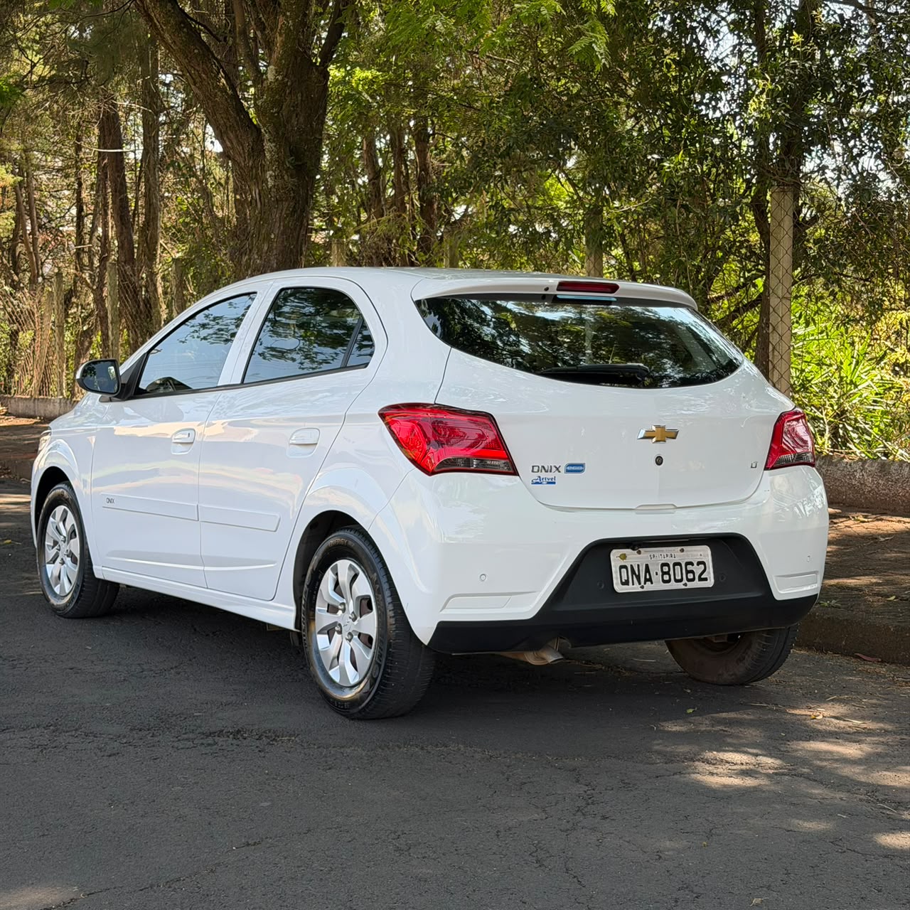 Chevrolet Onix — foto 3
