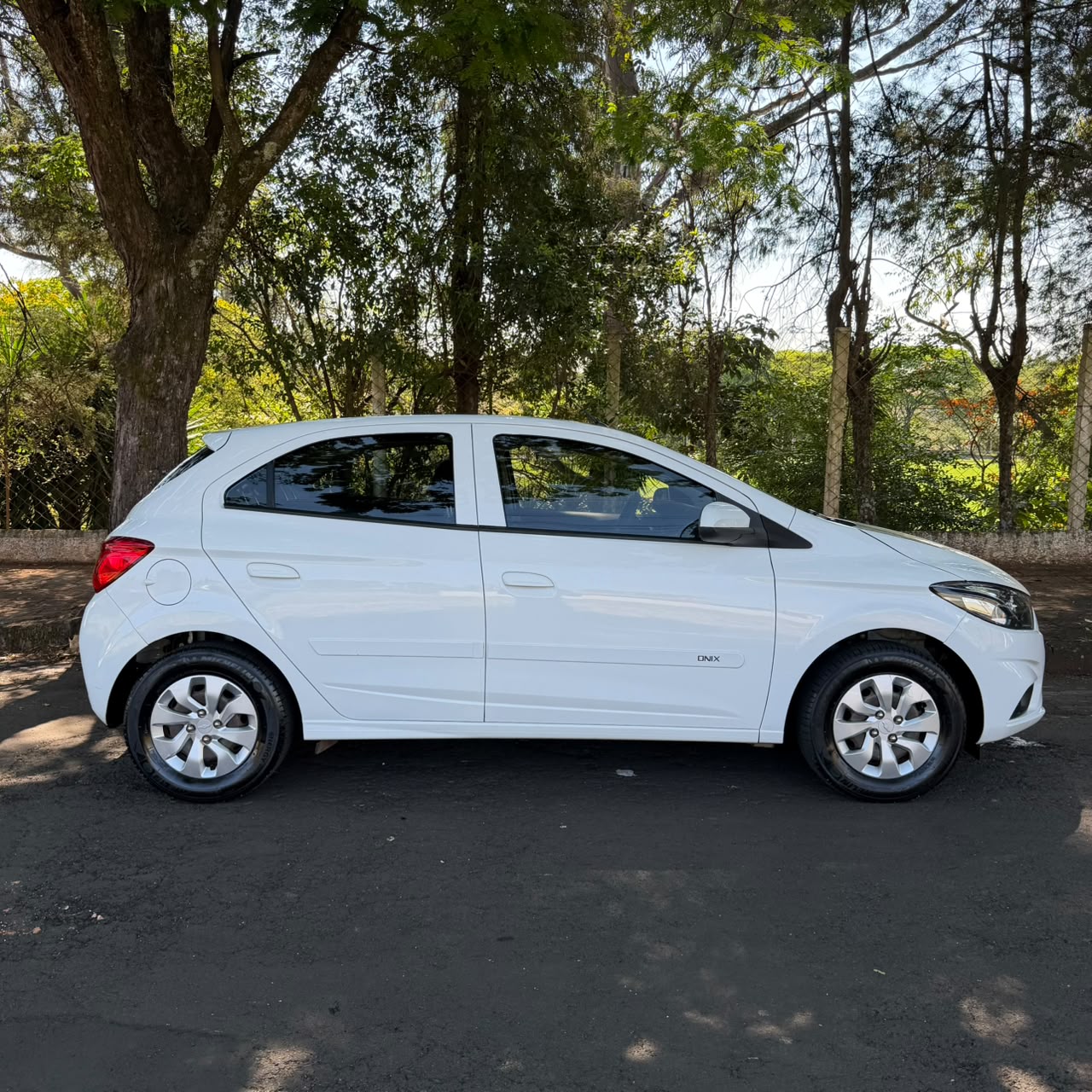 Chevrolet Onix — foto 5